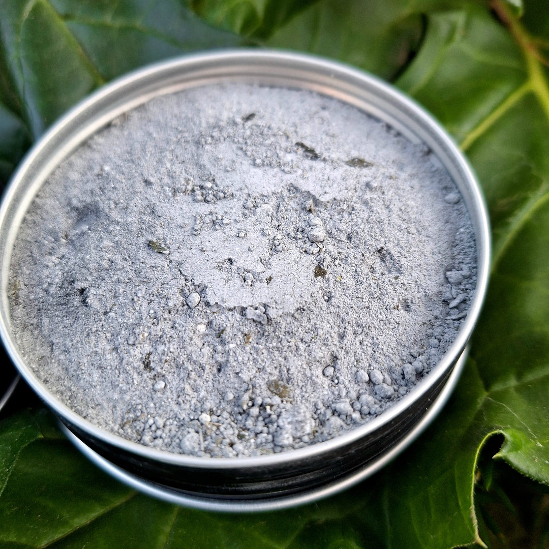 Herbal Tooth Powder – Minty Fresh, Fluoride-Free Natural Whitening