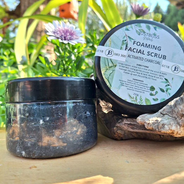 BODY & FACIAL SCRUB: Activated Charcoal. Detox (250g)