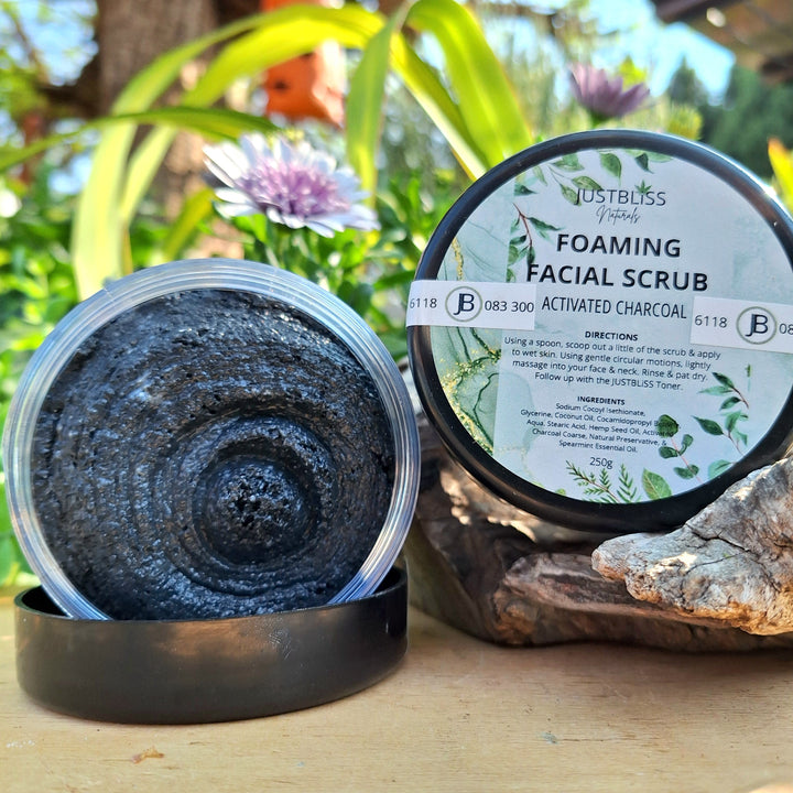 BODY & FACIAL SCRUB: Activated Charcoal. Detox (250g)