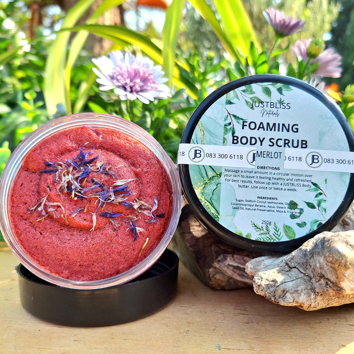 Foaming Body Scrub – Plant-Based Exfoliation in Refreshing Scents