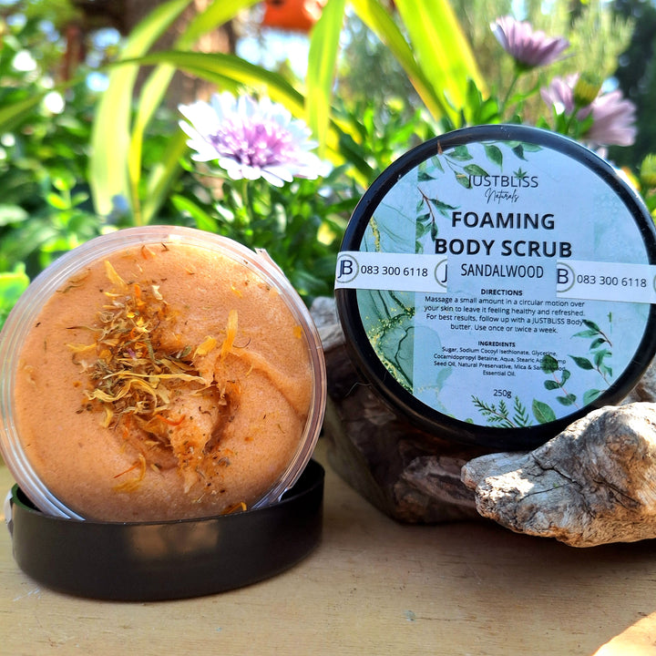Foaming Body Scrub – Plant-Based Exfoliation in Refreshing Scents