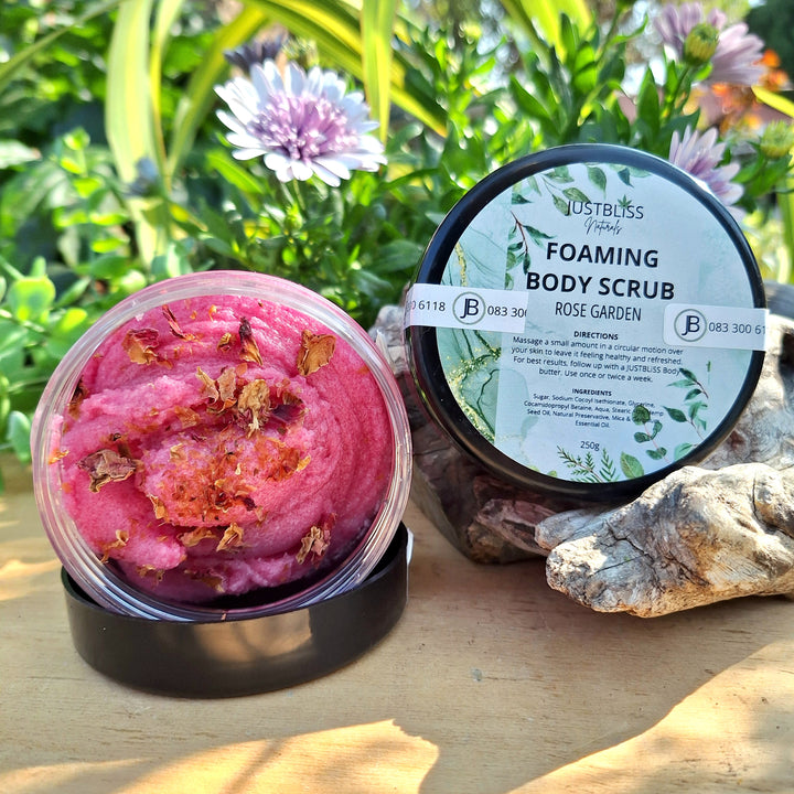 Foaming Body Scrub – Plant-Based Exfoliation in Refreshing Scents