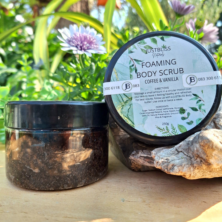 Foaming Body Scrub – Plant-Based Exfoliation in Refreshing Scents