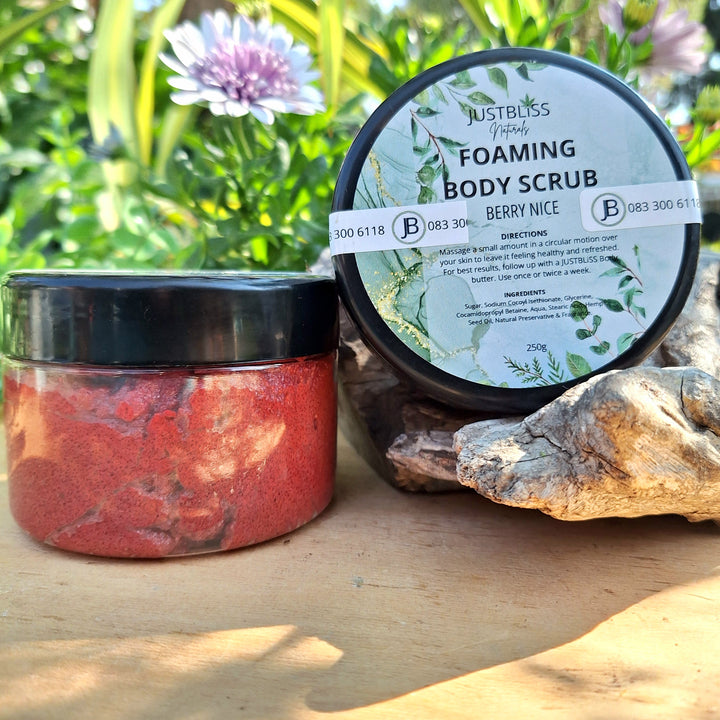 Foaming Body Scrub – Plant-Based Exfoliation in Refreshing Scents