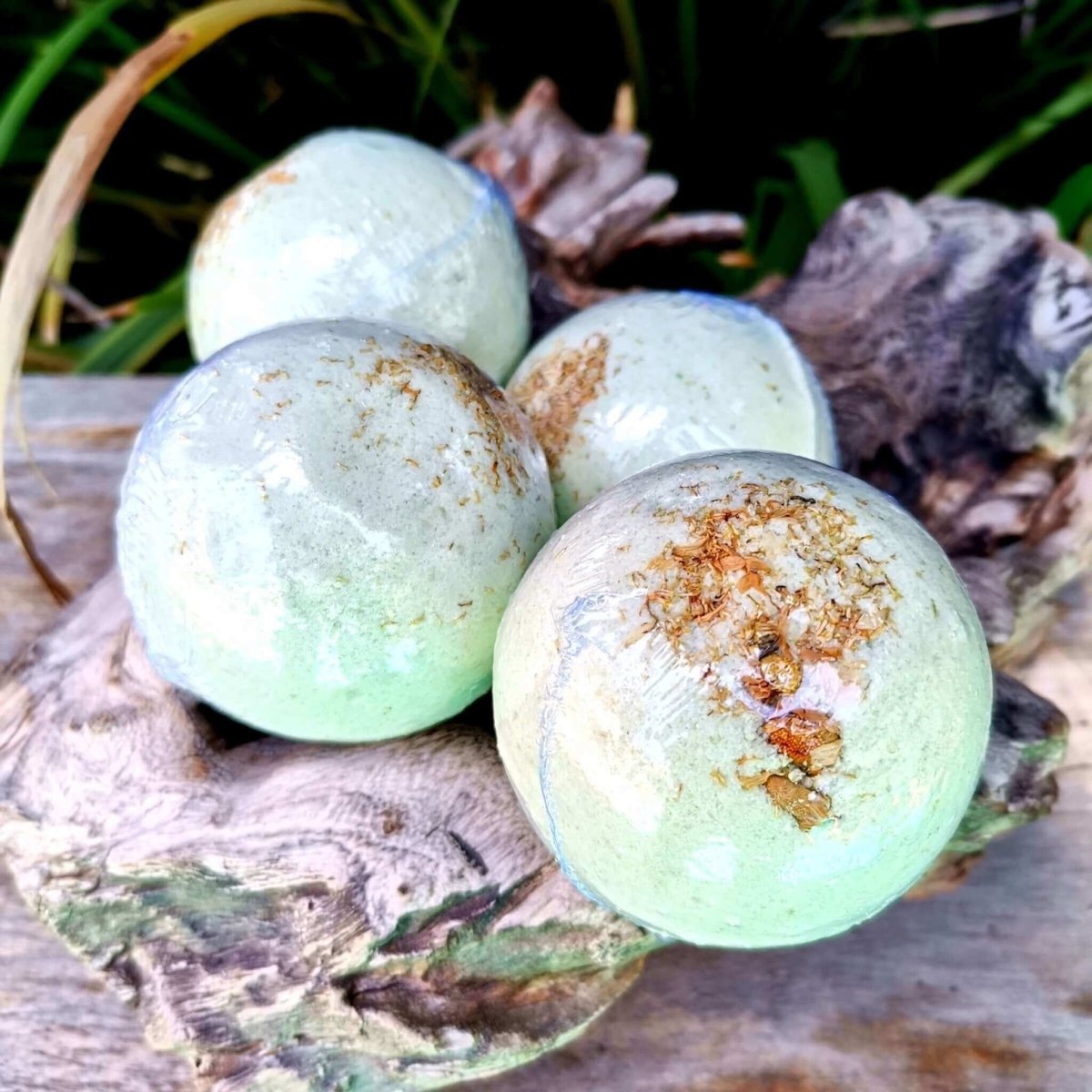 BATH BOMB: Lemon Verbena - JUSTBLiSS Naturals