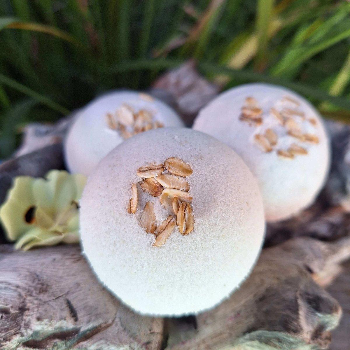 BATH BOMB: PURE (Sensitive Skin) - JUSTBLiSS Naturals