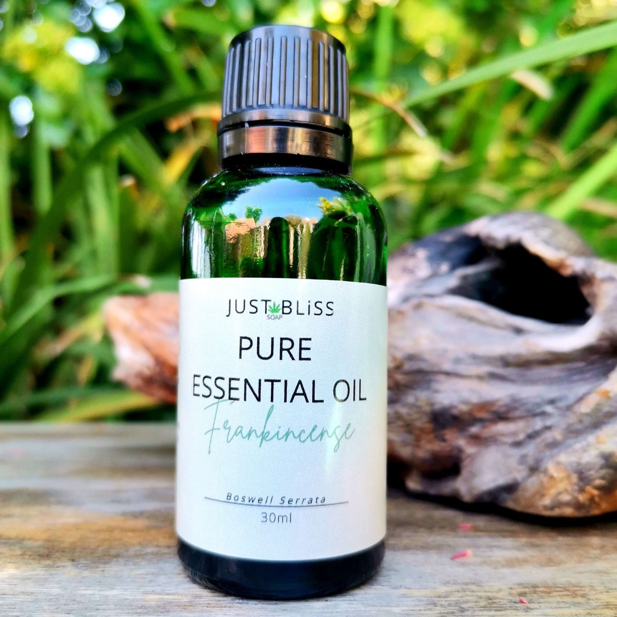 ESSENTIAL OIL: Frankincense (Organic) - JUSTBLiSS Naturals