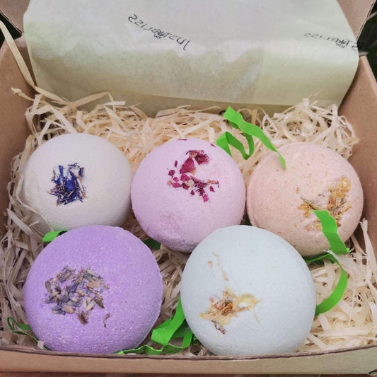 GIFT BOX: 5 BATH BOMS (Variety) - JUSTBLiSS Naturals