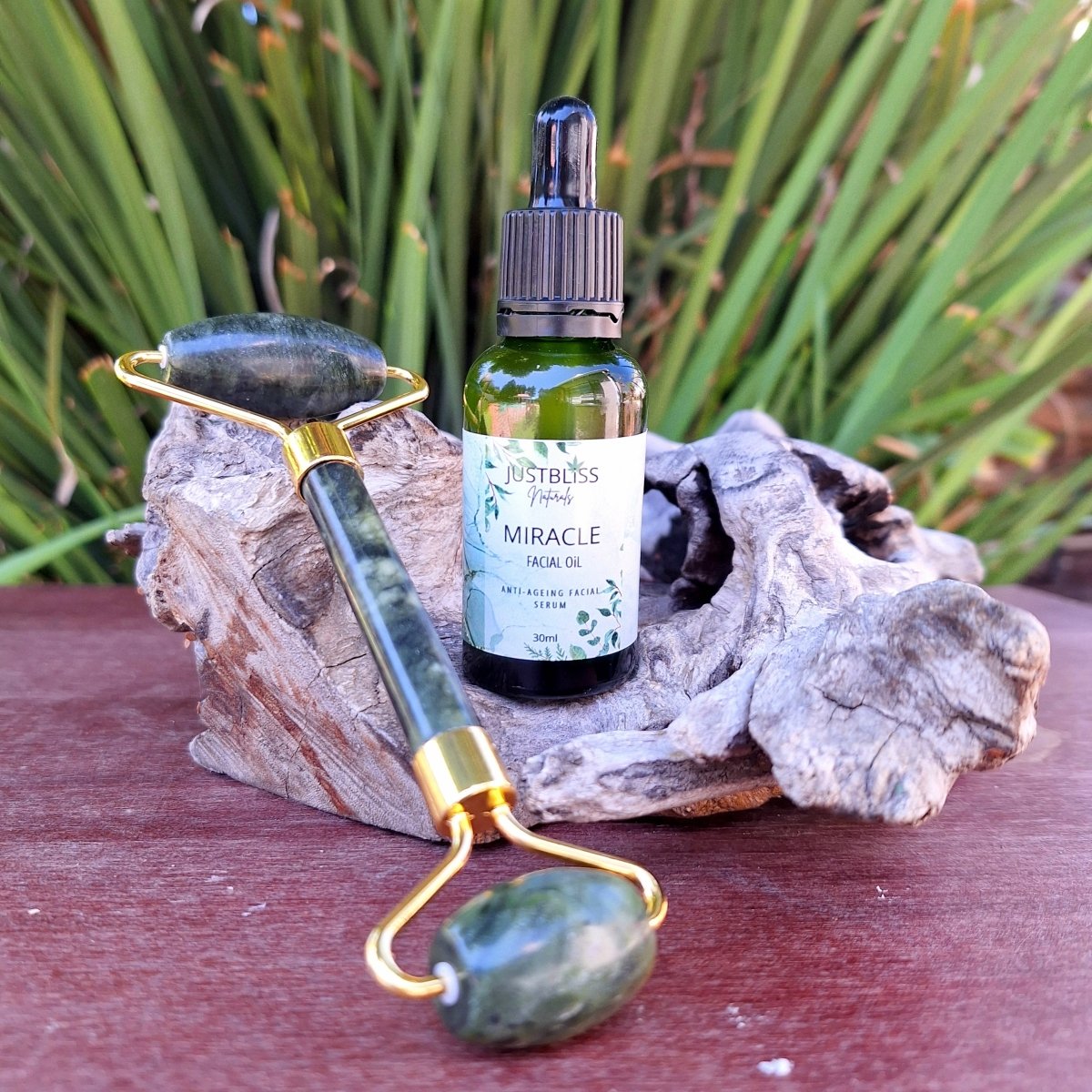 GIFT BOX: Jade Roller & Miracle Oil - JUSTBLiSS Naturals