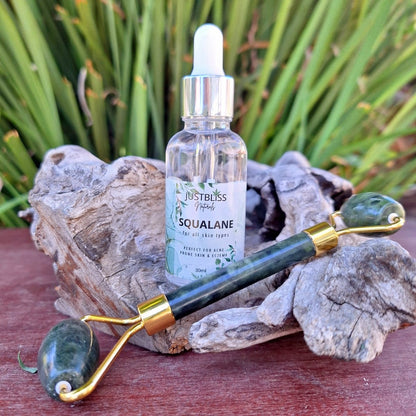 GIFT BOX: Jade Roller & Squalane Oil - JUSTBLiSS Naturals