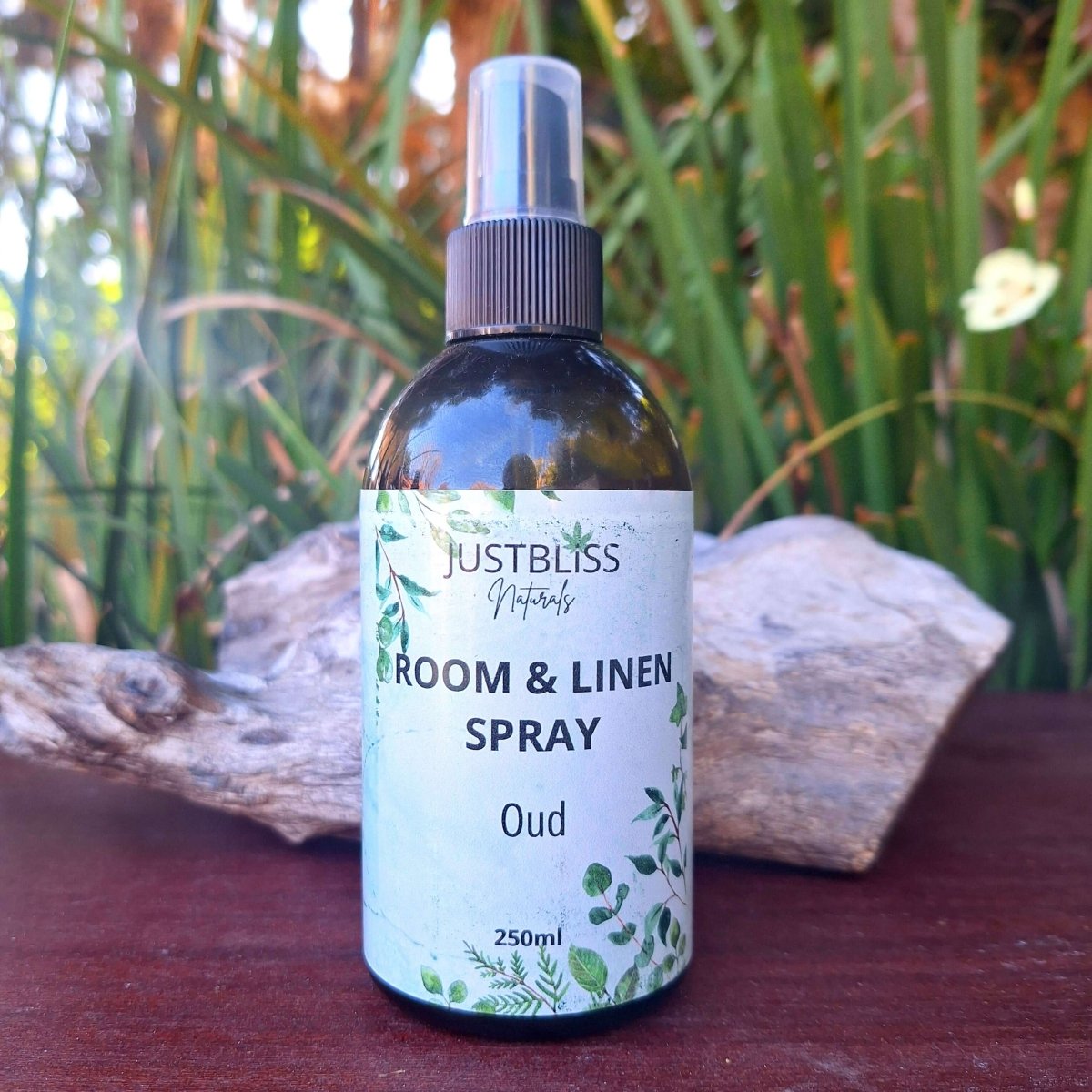 ROOM & LINEN SPRAY: Oud - JUSTBLiSS Naturals